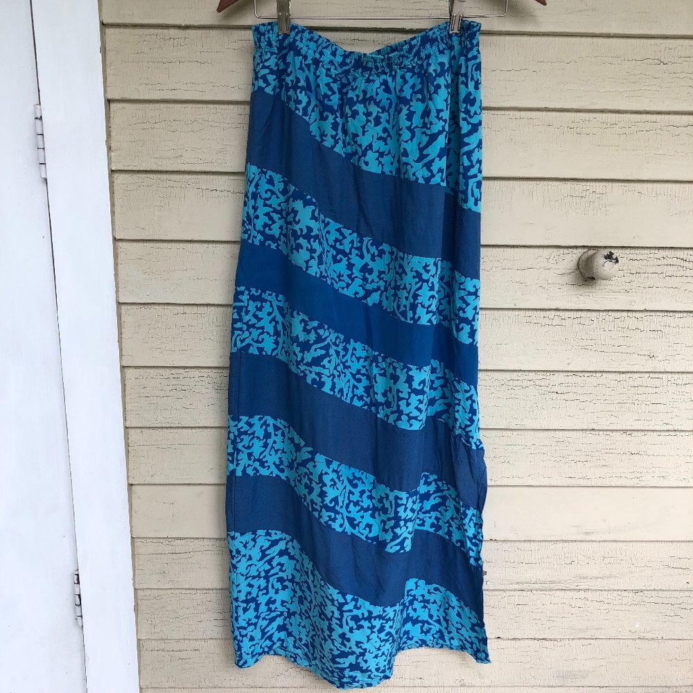 GO FISH blue rayon side slit long skirt/39.5" long